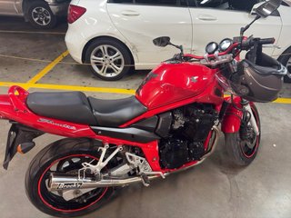 Suzuki Bandit Moto Roja