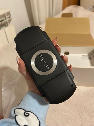 Sony PSP-1004 Value Pack Negra