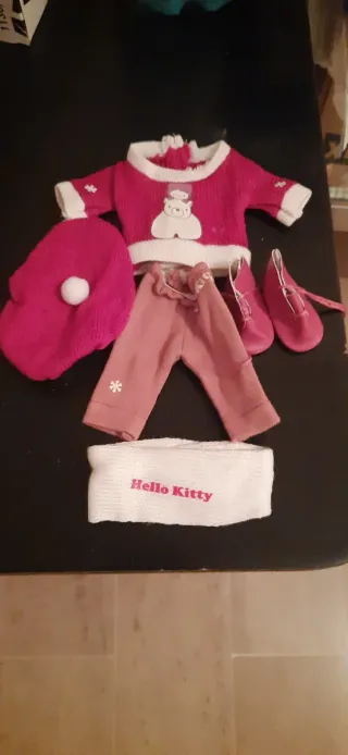 Bambola da collezione di hello kitty