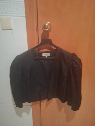 Chaqueta corta fiesta mujer negra