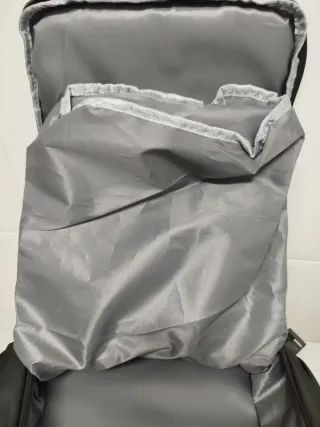 Mochila de viaje con compartimento para zapatos