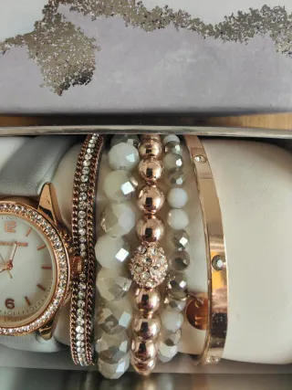 Conjunto Skechers Reloj y Pulseras Oro/Gris