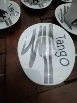 Set 6 Tazzine e Piattini Design Tango