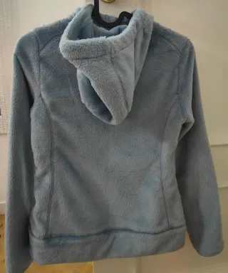 Chaqueta polar Quechua azul  10-11 años.