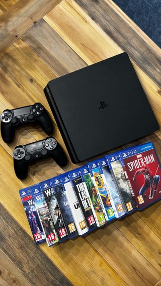 PS4 Slim 1TB + 2 Mandos + 11 Juegos