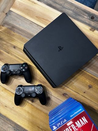 PS4 Slim 1TB + 2 Mandos + 11 Juegos