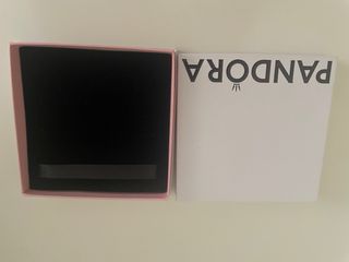 Cajas regalo Pandora rosas y blancas