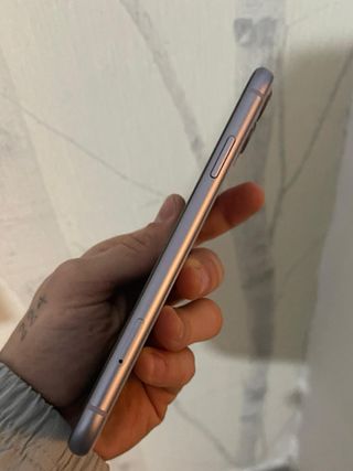 Teléfono Móvil Morado