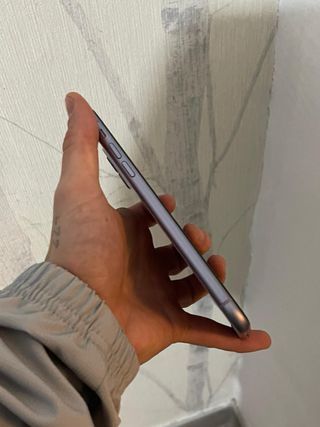 Teléfono Móvil Morado