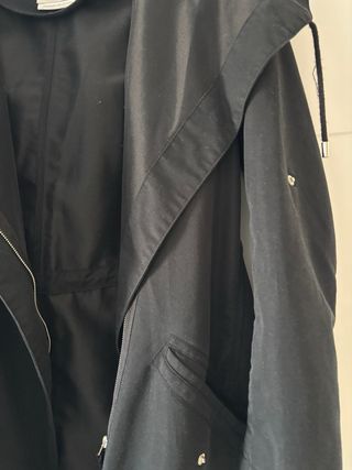 Parka Negra Bershka Talla S