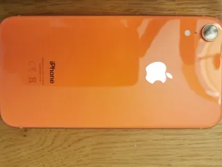 iPhone XR 128GB Coral