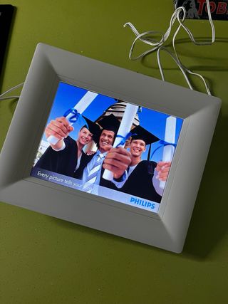 Philips PhotoFrame 8 LCD