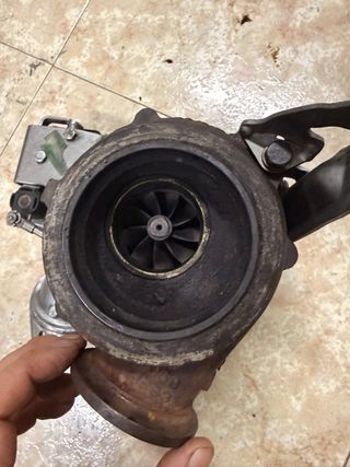 Turbo BMW 3.0 Diesel 306D3 231cv