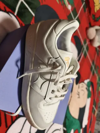 Zapatillas Adidas Real Madrid Baloncesto talla 42