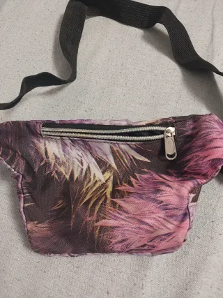 Riñonera con estampado floral