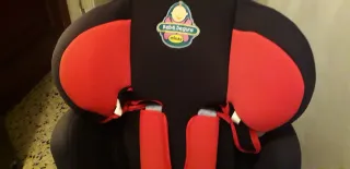 Silla coche bebé Midas roja.No envio
