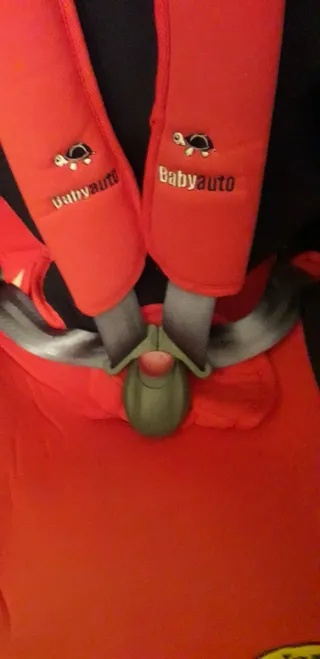 Silla coche bebé Midas roja.No envio