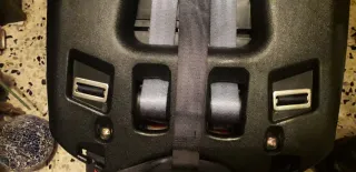 Silla coche bebé Midas roja.No envio