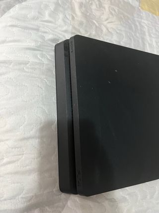 Consola Playstation 4 Negra