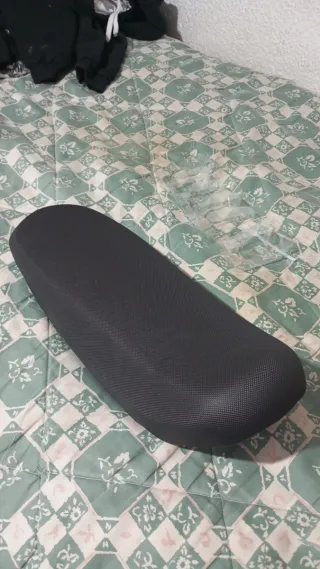 Sillín Negro de surron