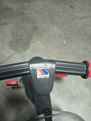 Triciclo Molto con manillar y asiento