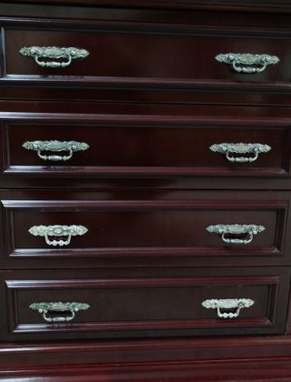 Mueble de salón clásico en color sapelly