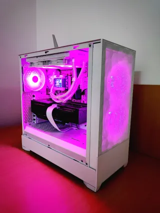 PC Gaming RX 9070 XT Ryzen 7 7800X3D 32GB DDR5