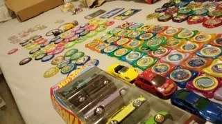 Pokémon Tomy tazos Bayblade Hotwheels Dragón ball