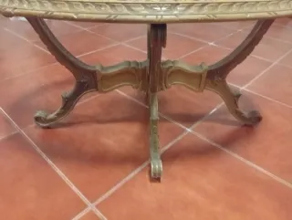 Mesa Oval em Palhinha