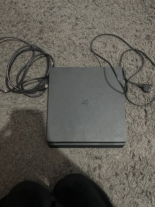 Playstation 4 Slim Negra