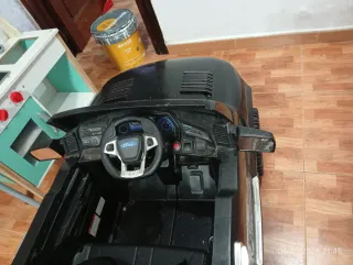 Coche a batería 4x4 Negro