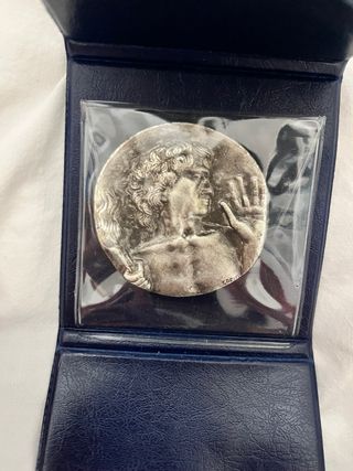 Medaglia CONI Olimpiadi scultura di artista greco