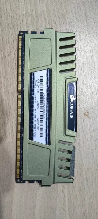 3 Módulos Memoria RAM Corsair Vengeance de 4BG