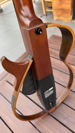 Yamaha SLG200N Guitarra Silenciosa