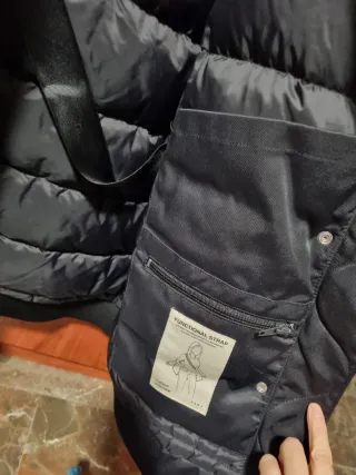 Abrigo Zara Negro con Capucha y Pelo