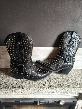 Botines negros