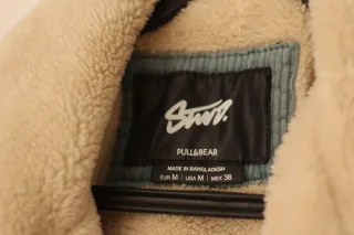 Chaqueta Pull&Bear azulada forrada Talla M