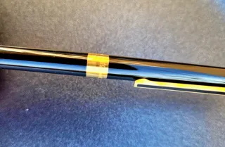 Bolígrafo Dupont Negro y Chapado Oro