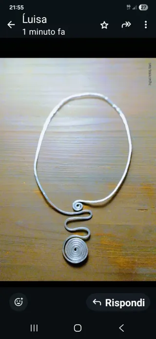 Collana girocollo in alluminio martellato