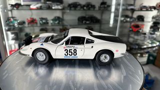 Ferrari 246 GT Dino Giro Italia Rally escala 1:18