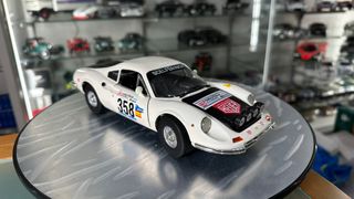 Ferrari 246 GT Dino Giro Italia Rally escala 1:18