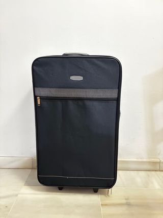 Maleta mediana Nueva