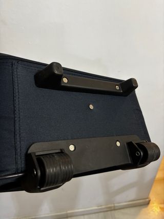 Maleta mediana Nueva