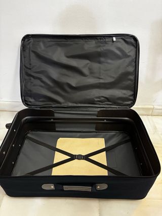 Maleta mediana Nueva