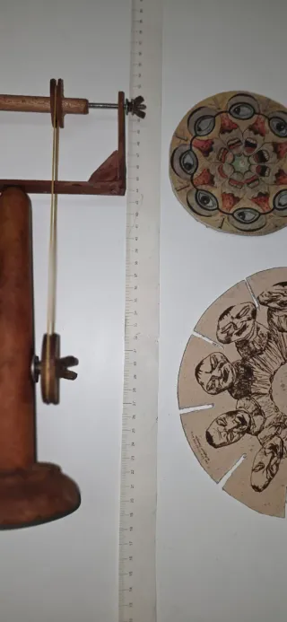 Fenachistoscopio con manovella e 4 dischi