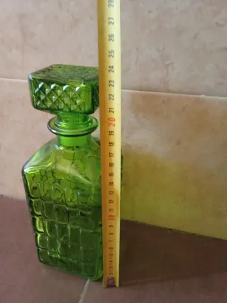 Conjunto Botella Cristal y 2 Platos Decorativos