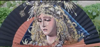 Abanico pintado a mano Virgen gran perdón