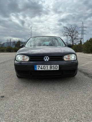 Volkswagen Golf 2002