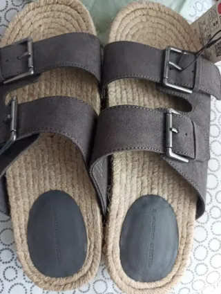 Sandalias nuevas