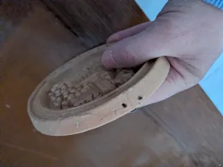 Piatto decorativo Impruneta con uva e foglie